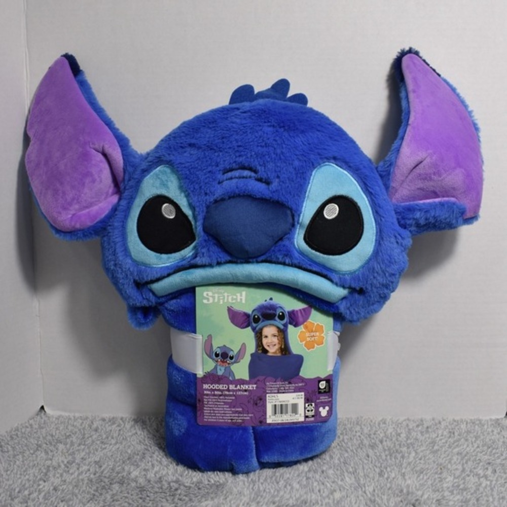 Disney Lilo & Stitch Hooded Blanket 30"x50" Super Soft Throw for Children 3+ NWT